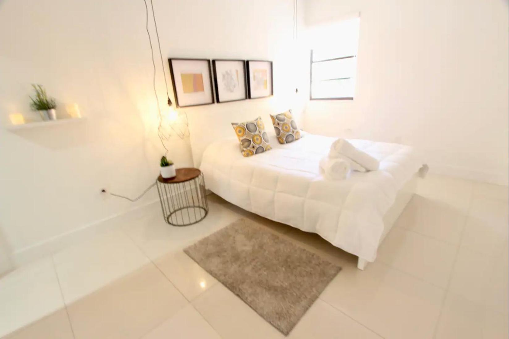 Modern Ocean Cave Steps From The Beach Share Save Miami Beach Eksteriør billede